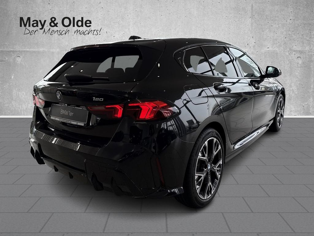 BMW 120