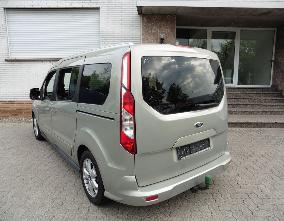 Ford Grand Tourneo 2015