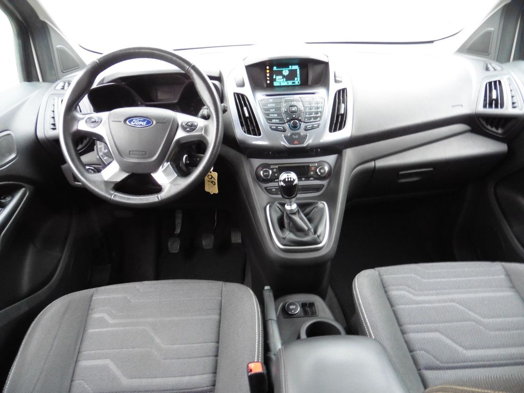 Ford Grand Tourneo 2015
