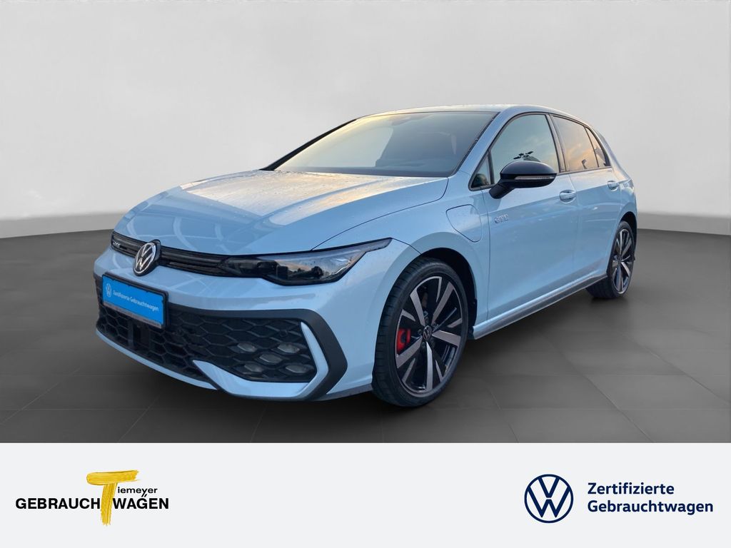 Volkswagen Golf 2025