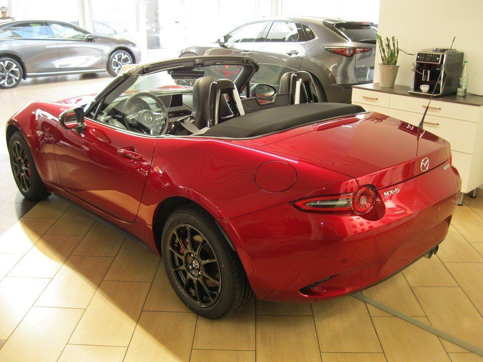 Mazda MX-5 2025