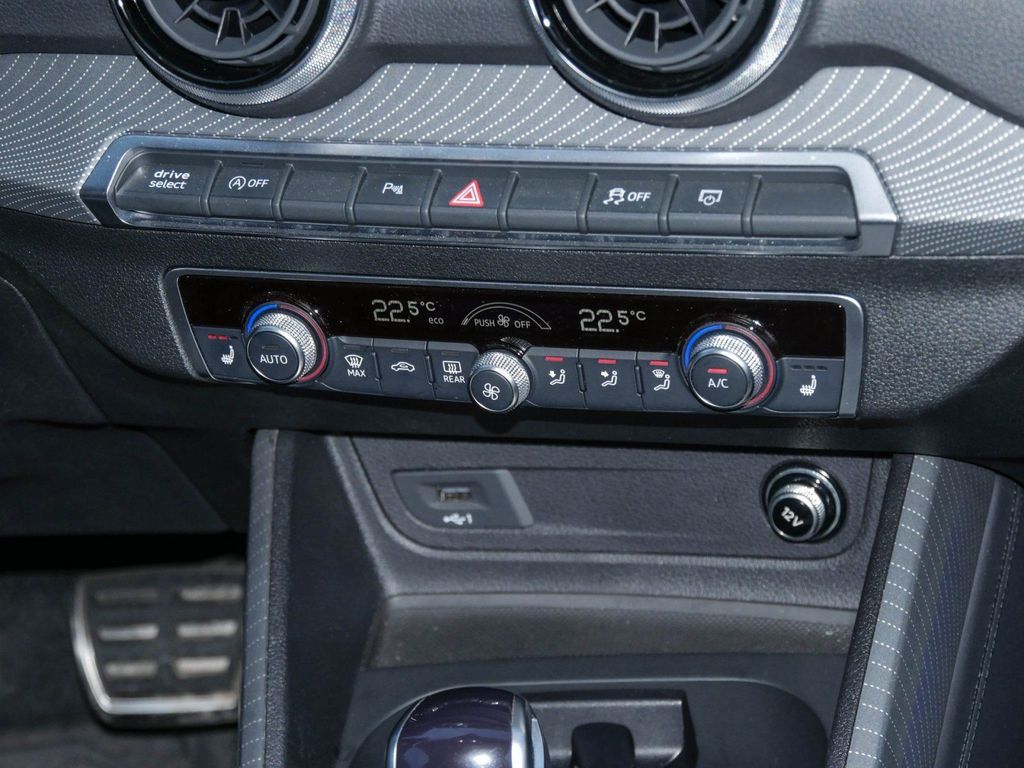 Audi Q2 2024