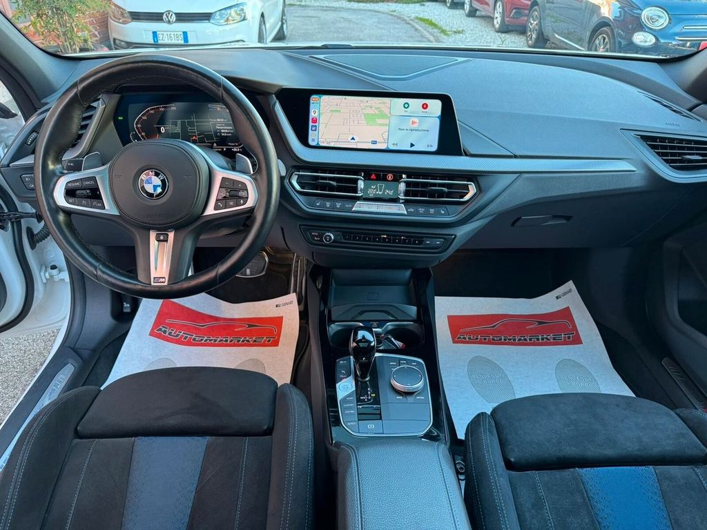 BMW 120 2023
