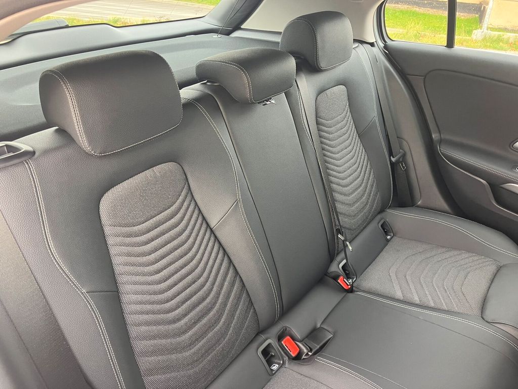 Mercedes-Benz A 250 2024