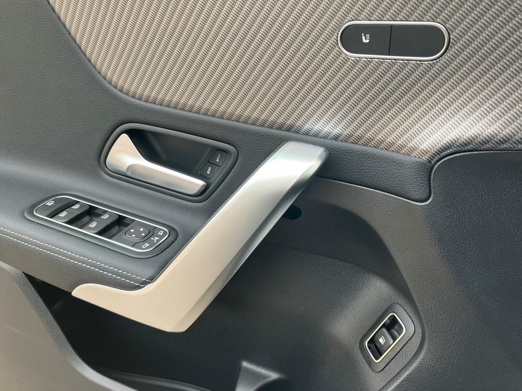 Mercedes-Benz A 250 2024