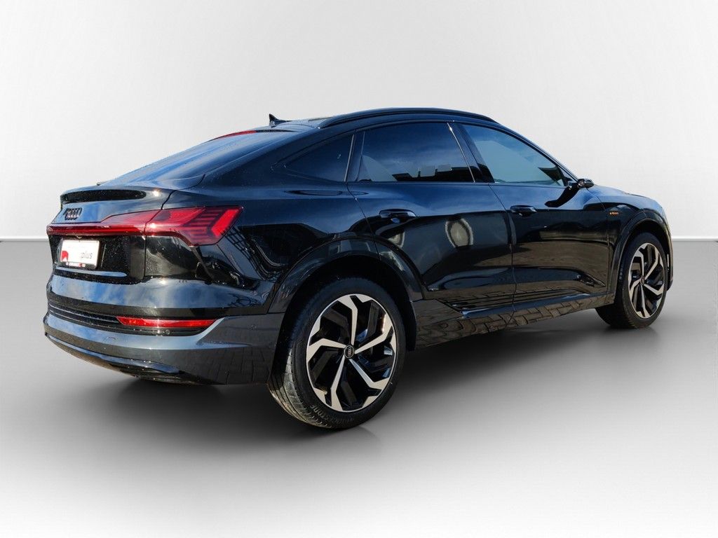 Audi e-tron 2022