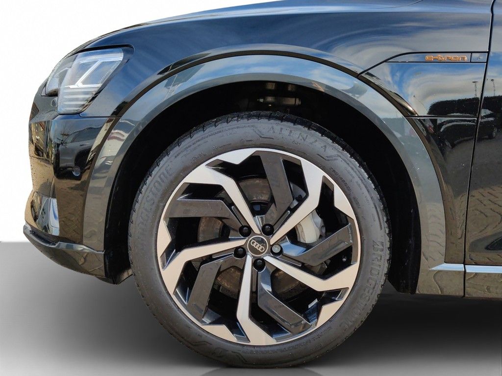 Audi e-tron 2022