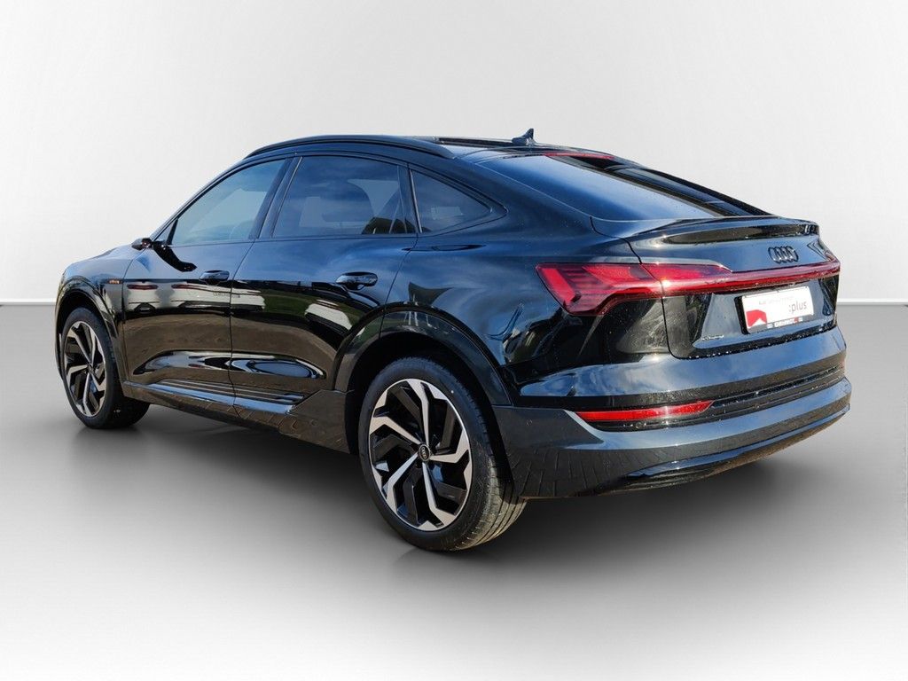 Audi e-tron 2022