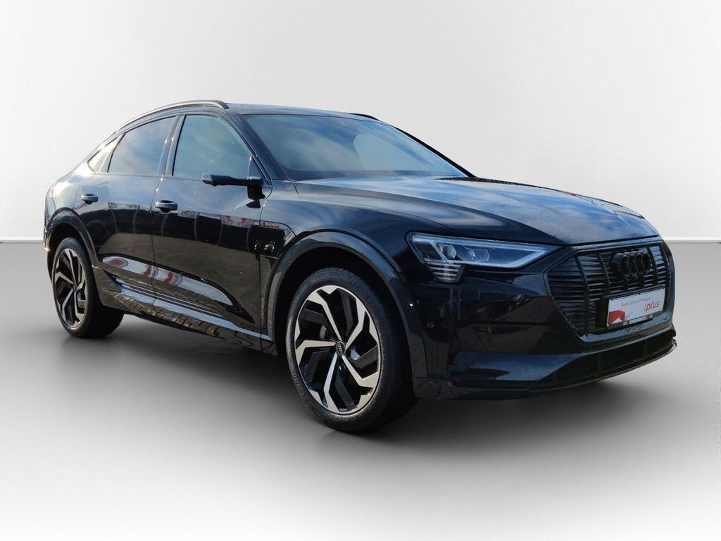 Audi e-tron 2022