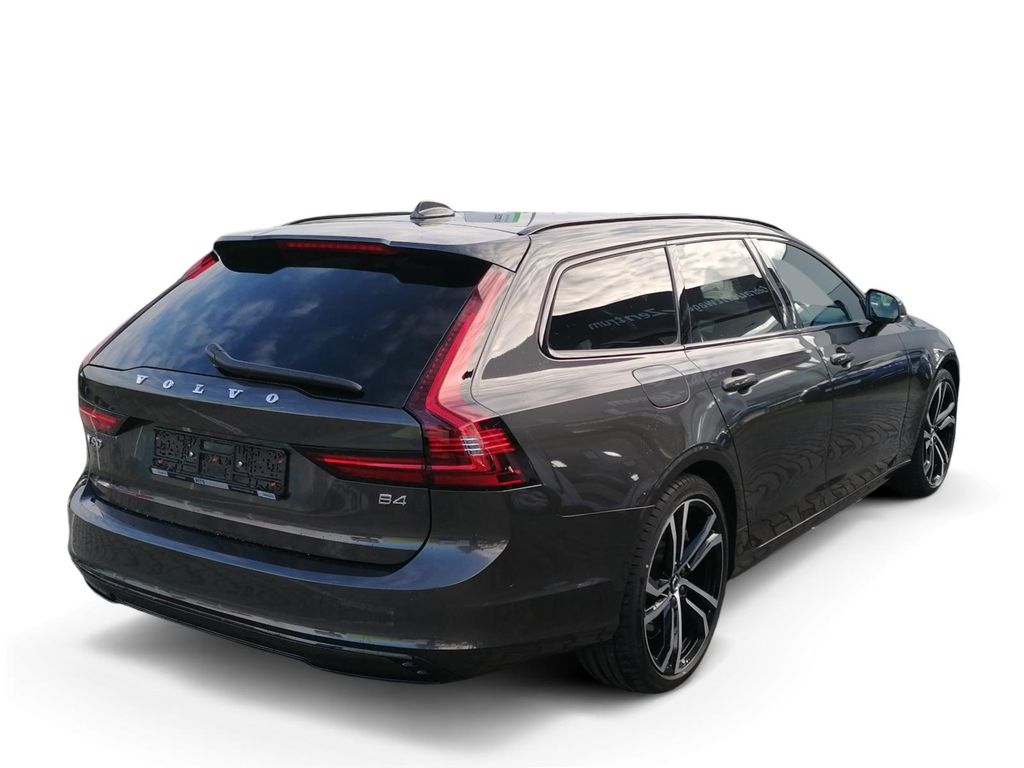 Volvo V90 2023