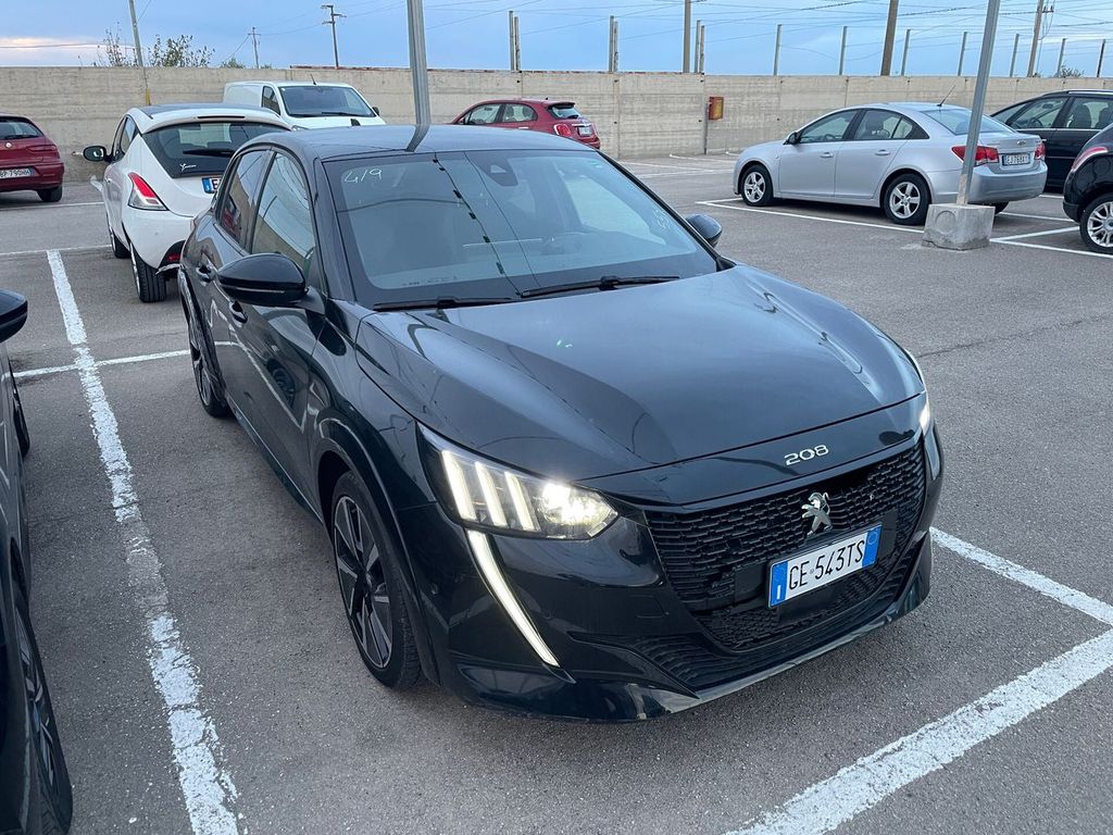 Peugeot 208 2021