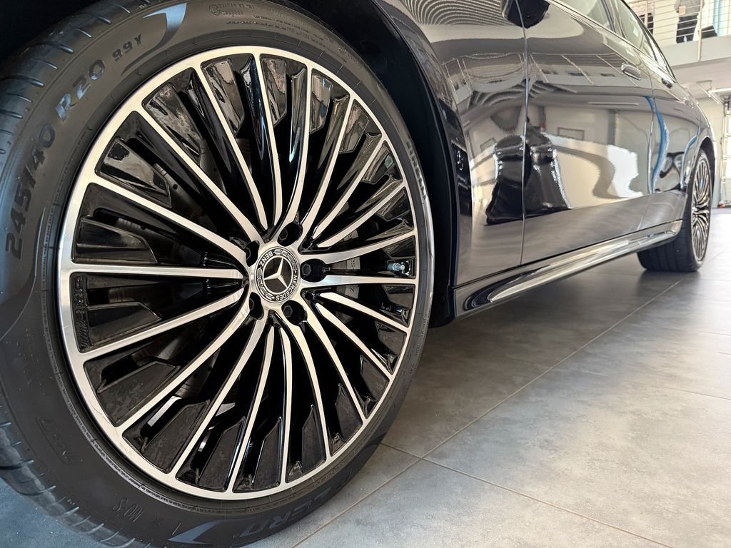 Mercedes-Benz E 300 2023