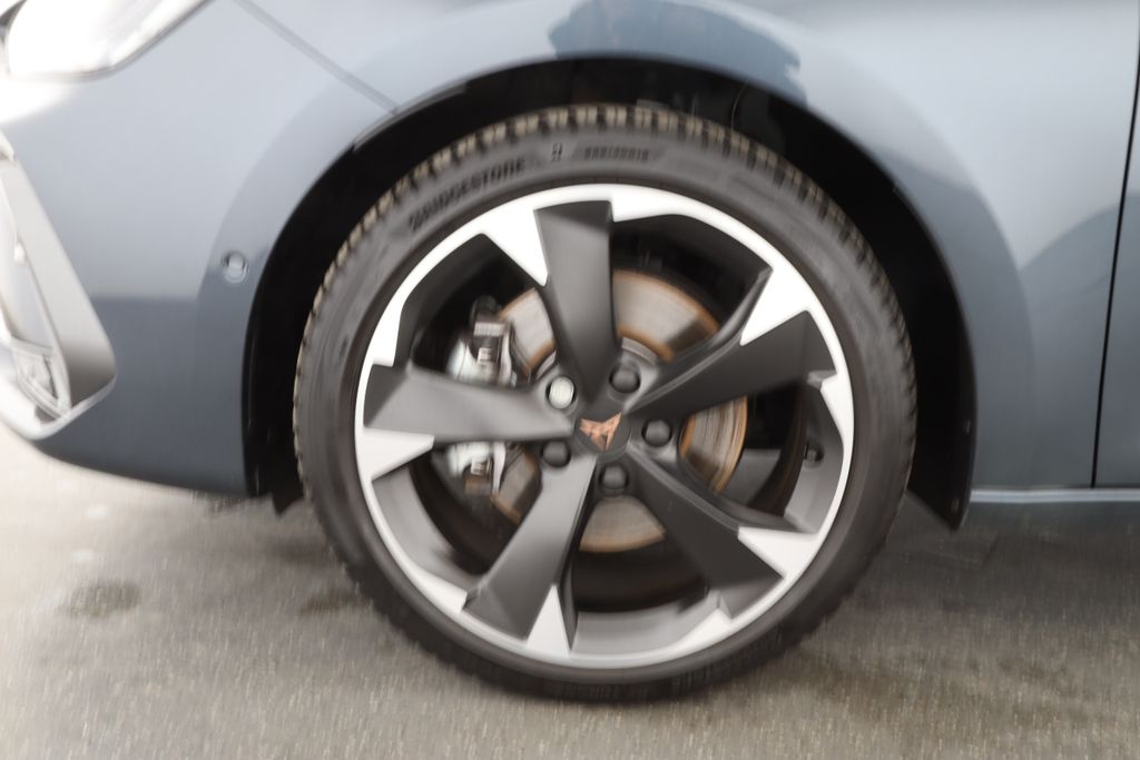 Cupra Leon 2025