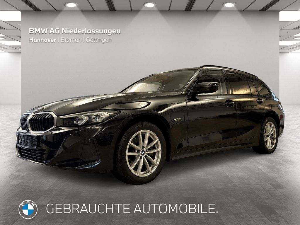 BMW 330 2022