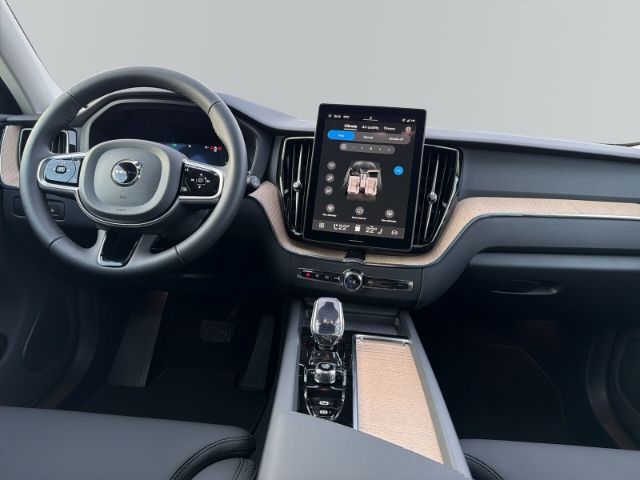 Volvo XC60 2025