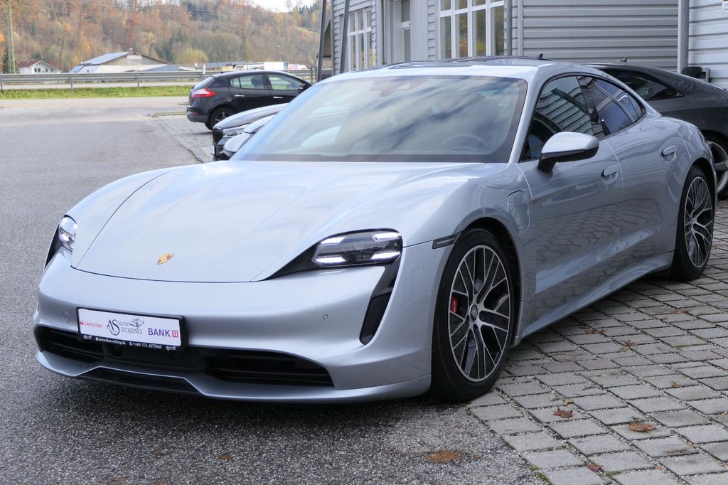 Porsche Taycan 2020