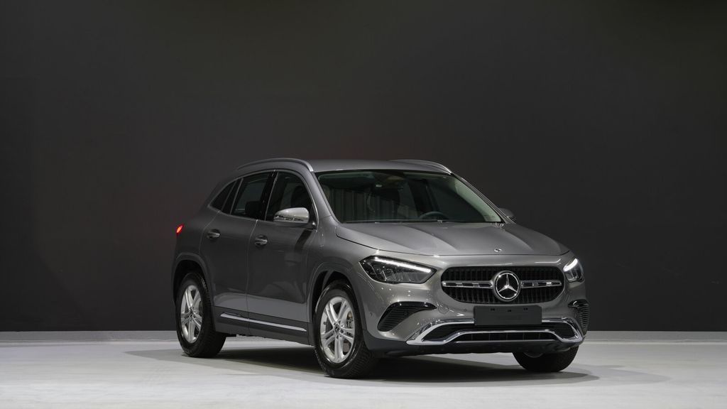 Mercedes-Benz GLA 200 2025
