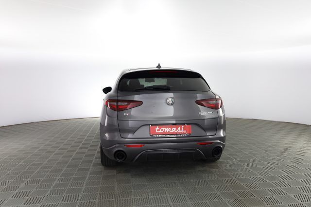 Alfa Romeo Stelvio 2023