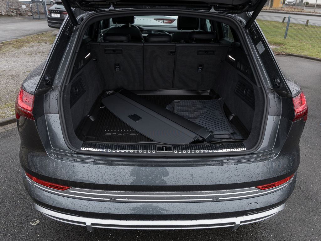 Audi e-tron 2022