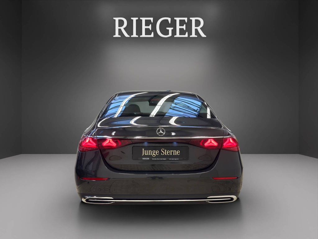 Mercedes-Benz E 200 2024