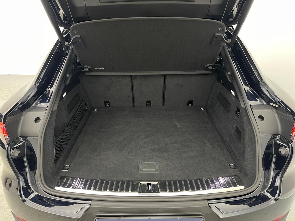 Porsche Cayenne 2021