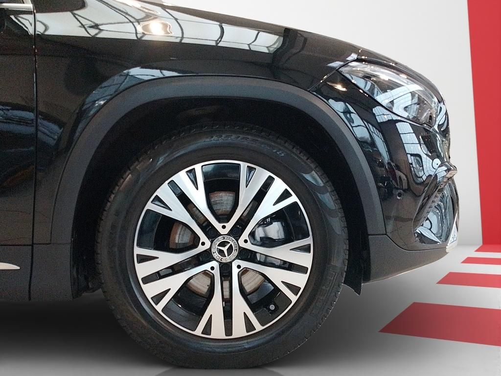 Mercedes-Benz GLA 200 2025