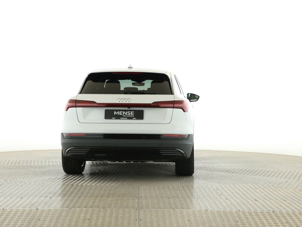 Audi e-tron 2022