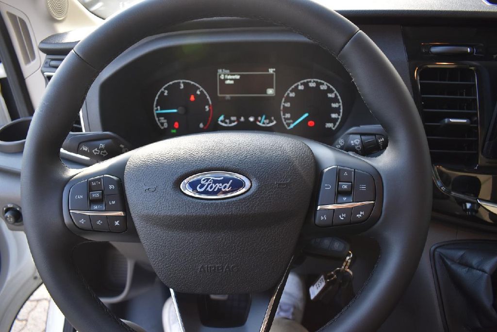 Ford Transit 2025