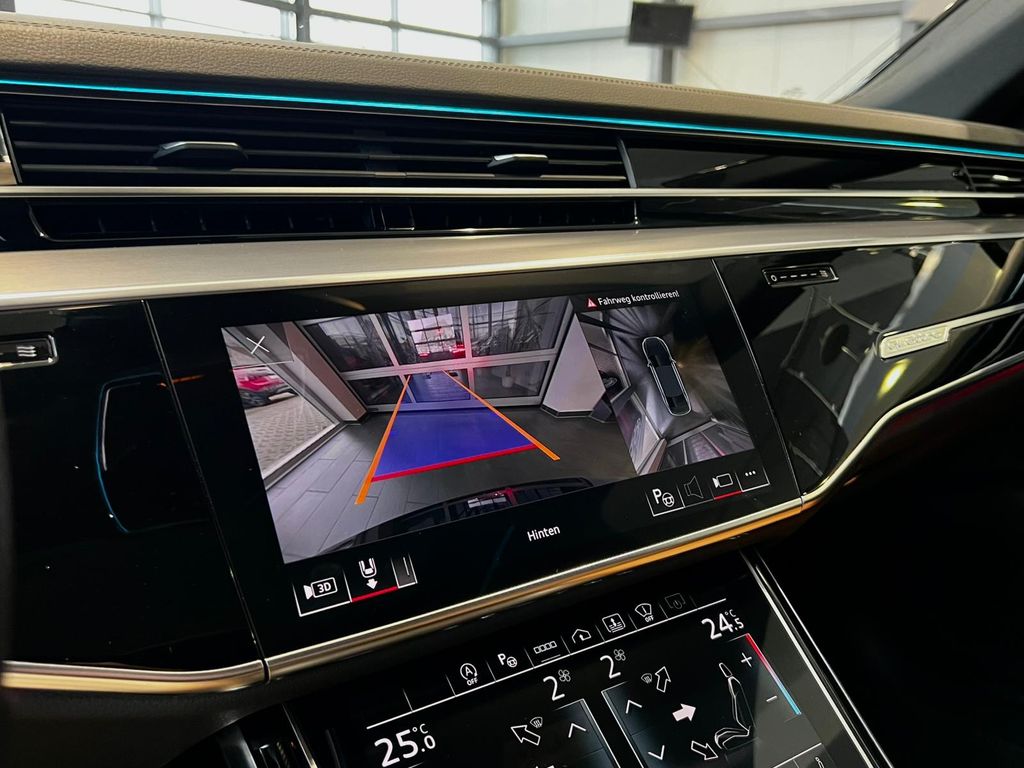 Audi A8 2023