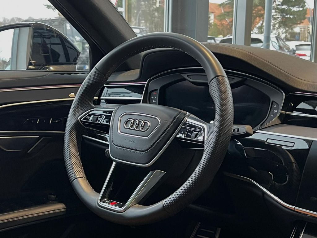 Audi A8 2023