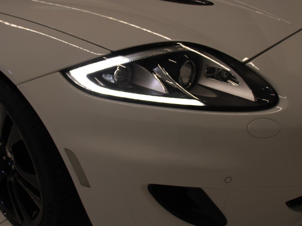 Jaguar XKR 2012