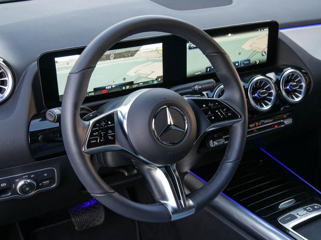 Mercedes-Benz GLA 200 2025