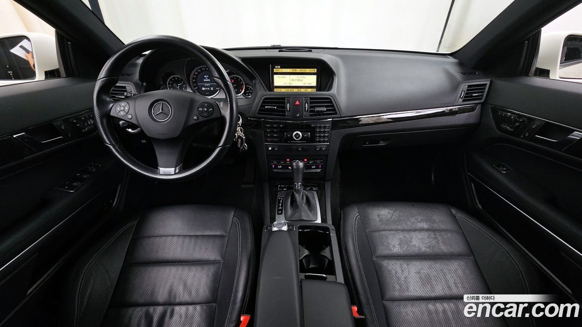 Mercedes-Benz E-Class 2011