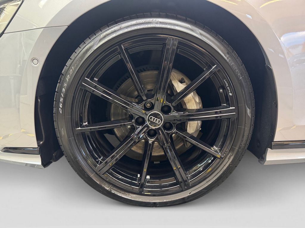 Audi A8 2023