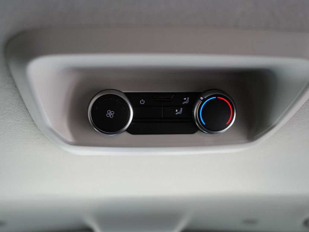 Volkswagen T7 Transporter