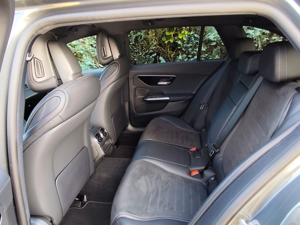 Mercedes-Benz C 200 2023