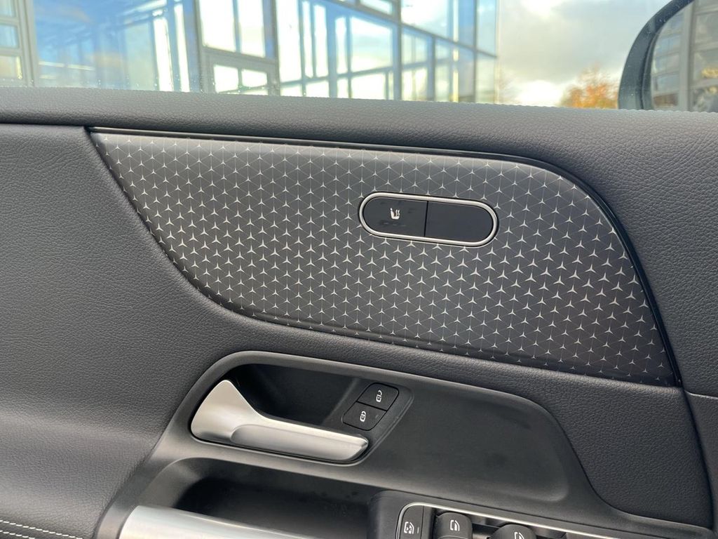 Mercedes-Benz B 220 2024