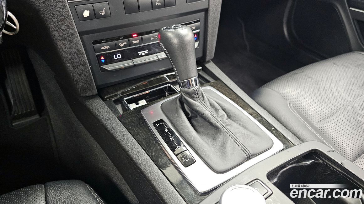 Mercedes-Benz E-Class 2011