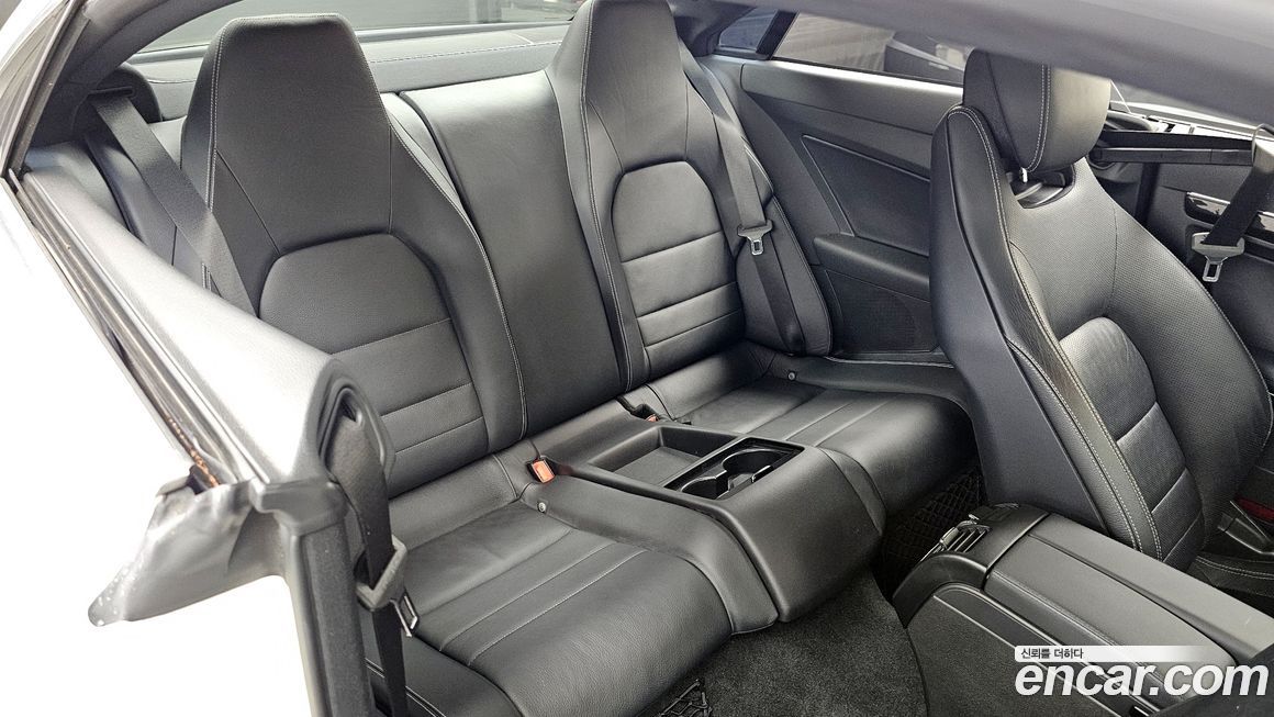 Mercedes-Benz E-Class 2011