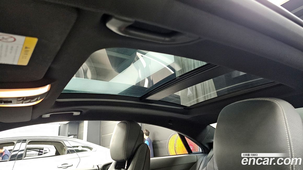 Mercedes-Benz E-Class 2011