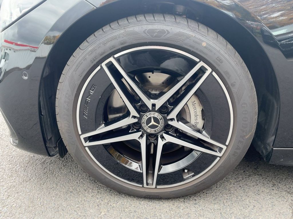 Mercedes-Benz C 220 2025