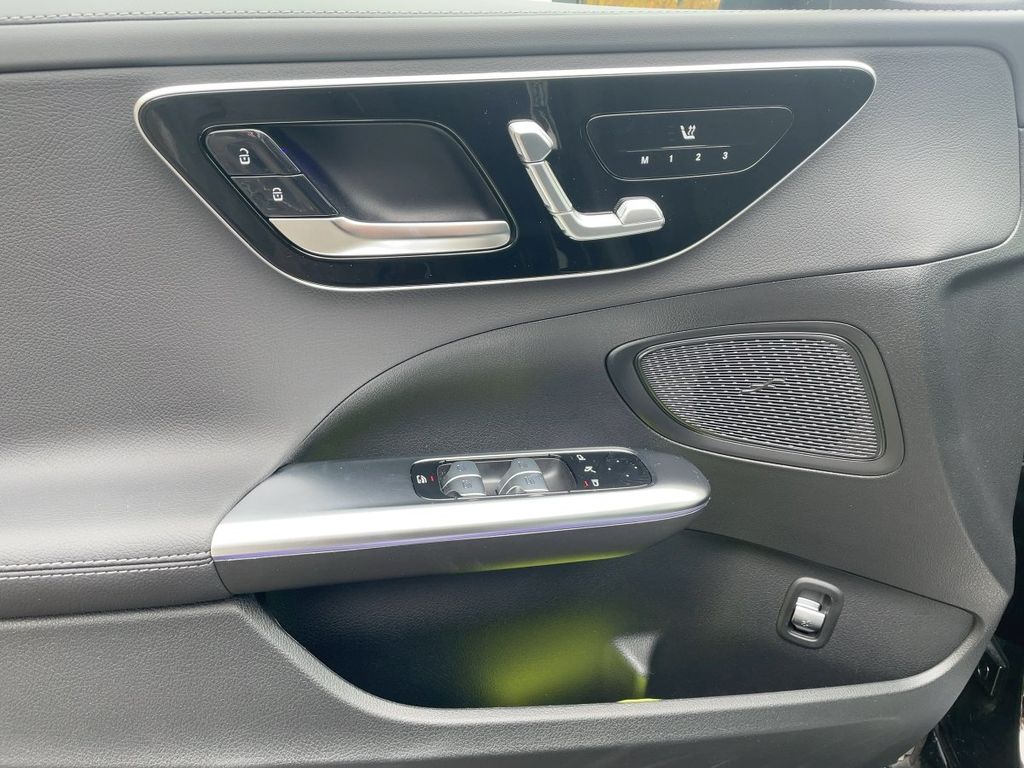 Mercedes-Benz C 220 2025