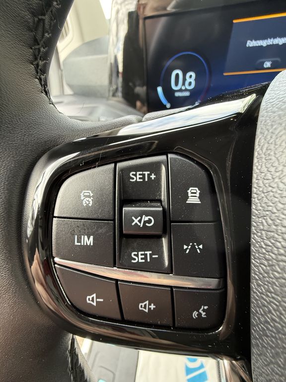 Ford Tourneo Custom 2025