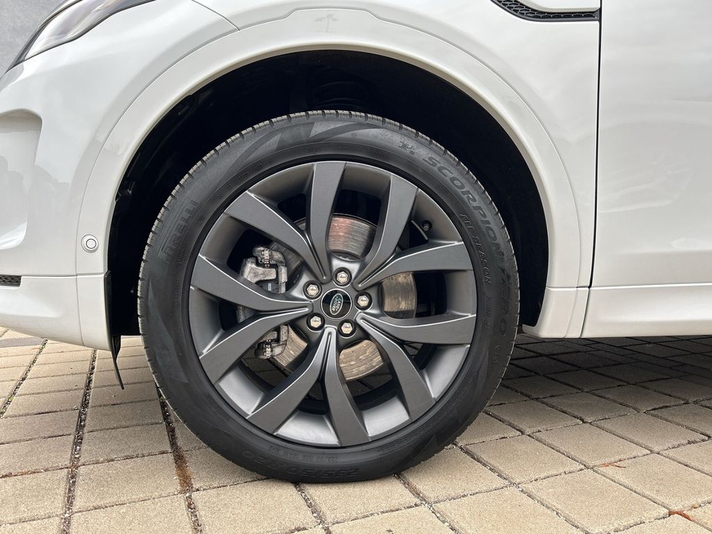 Land Rover Discovery Sport 2021