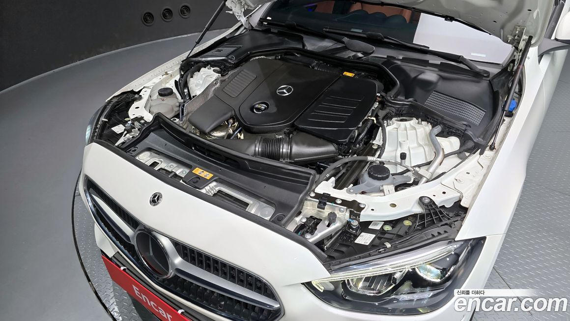 Mercedes-Benz C-Class 2023