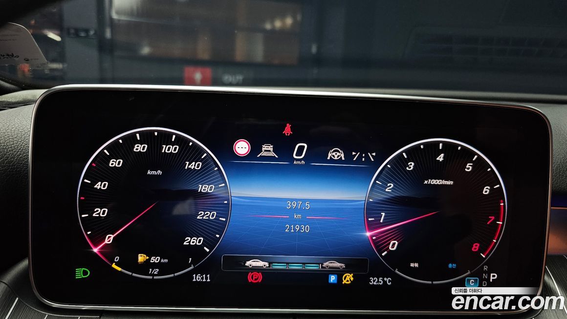 Mercedes-Benz C-Class 2023