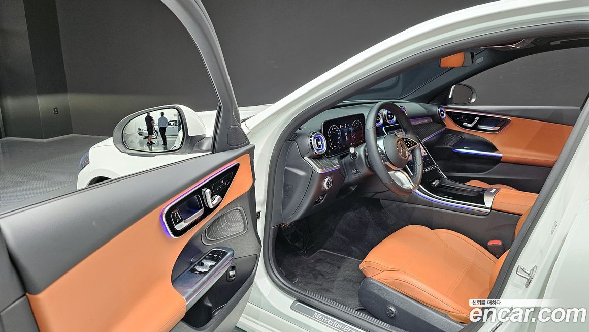 Mercedes-Benz C-Class 2023