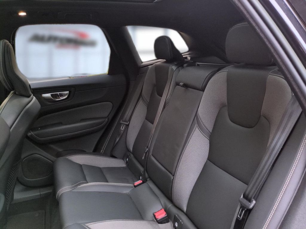 Volvo XC60 2022