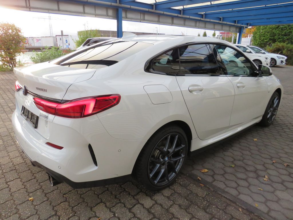 BMW 220 2024