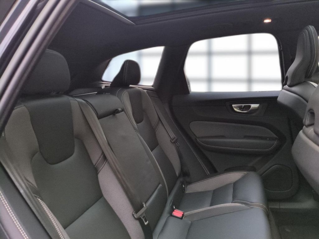 Volvo XC60 2022